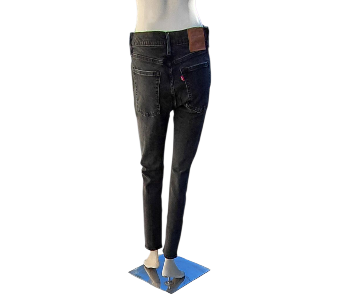 687245....Preowned Levi's Black Skinny Jeans Size W31 L30