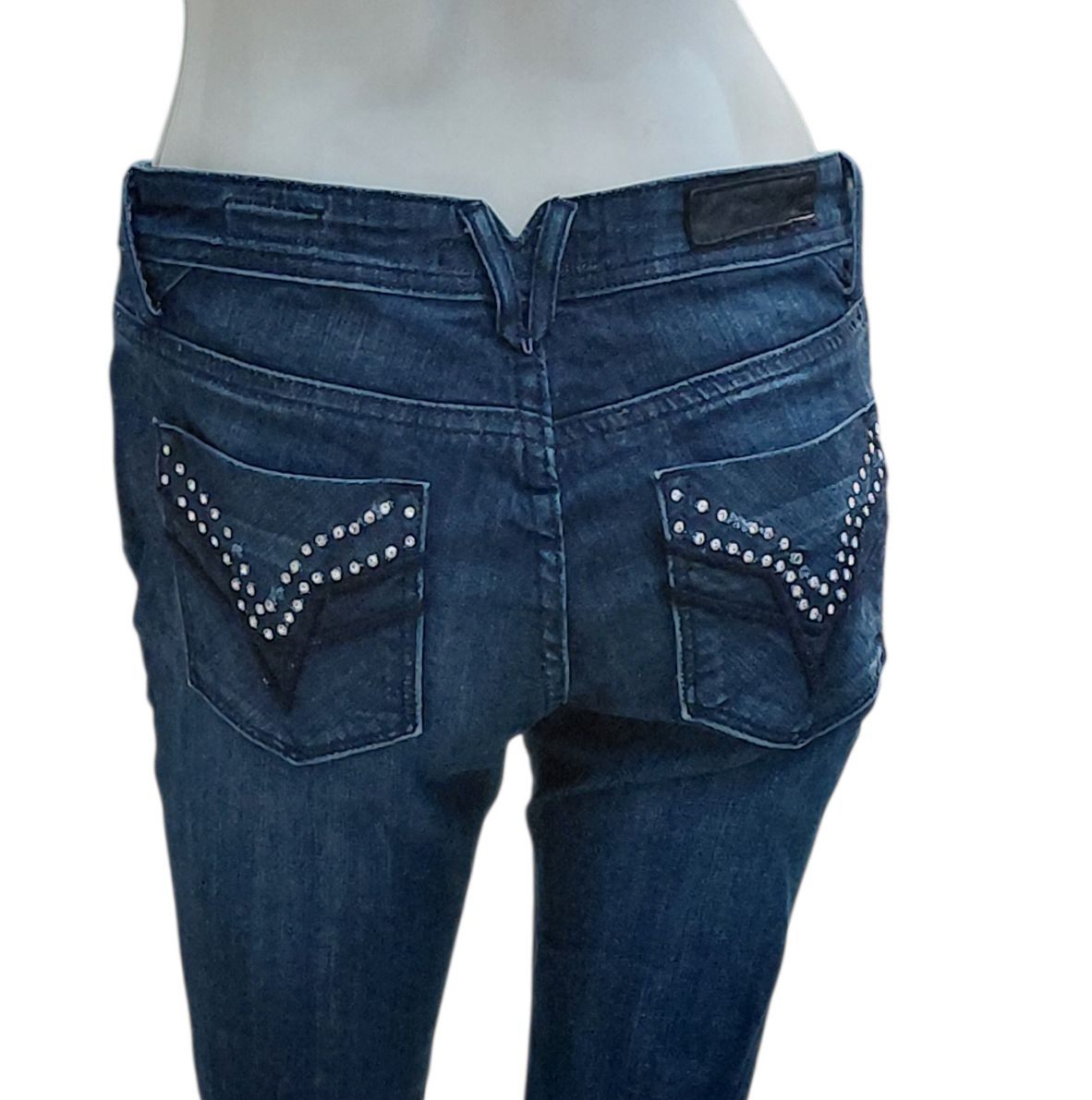 9323...Preowned Women's Vigoss Skinny Fit Jeans Size 5/6, 28
