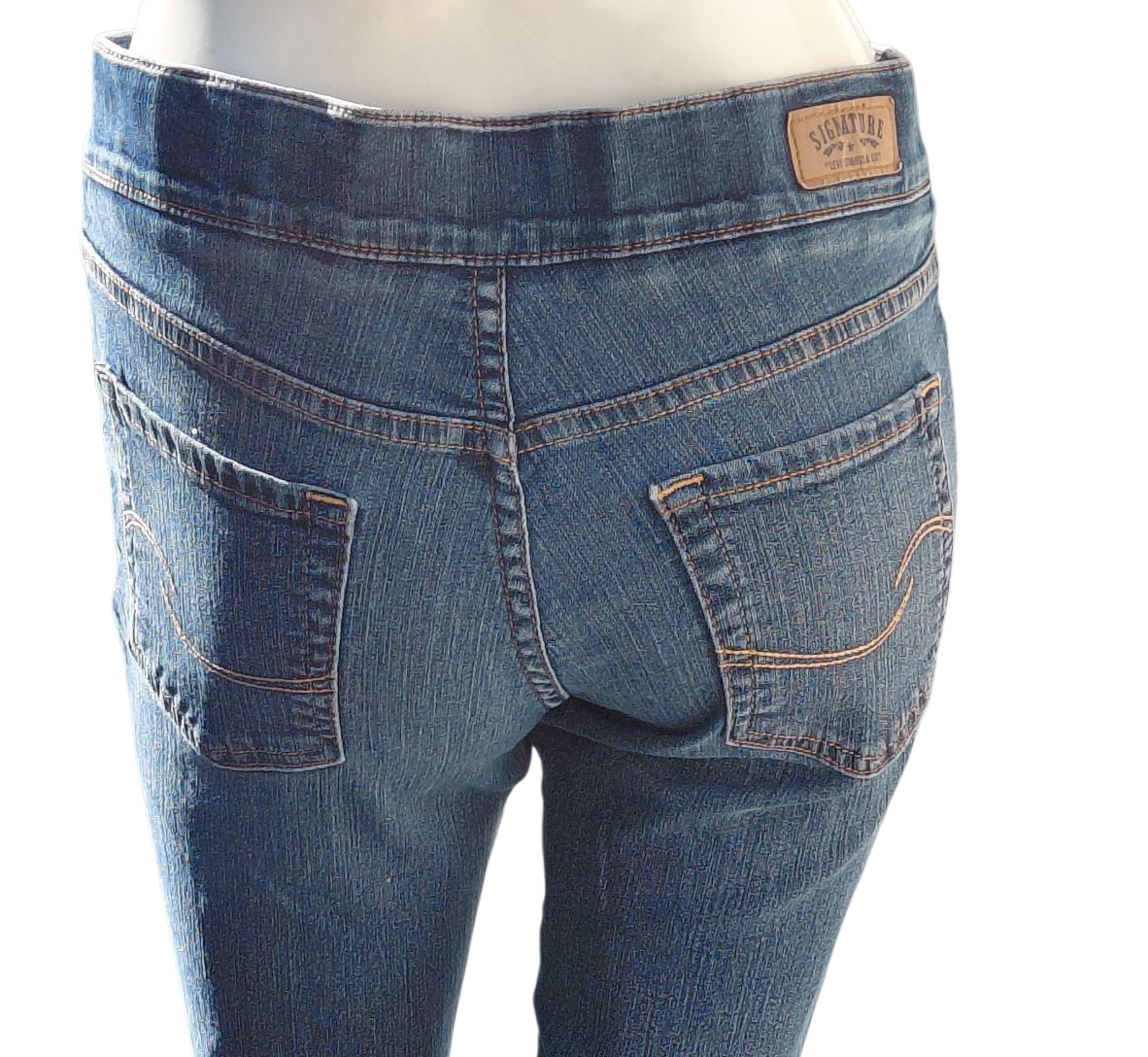 7003932...Preowned Levi Strauss & Co Pull-On Misses Size 4