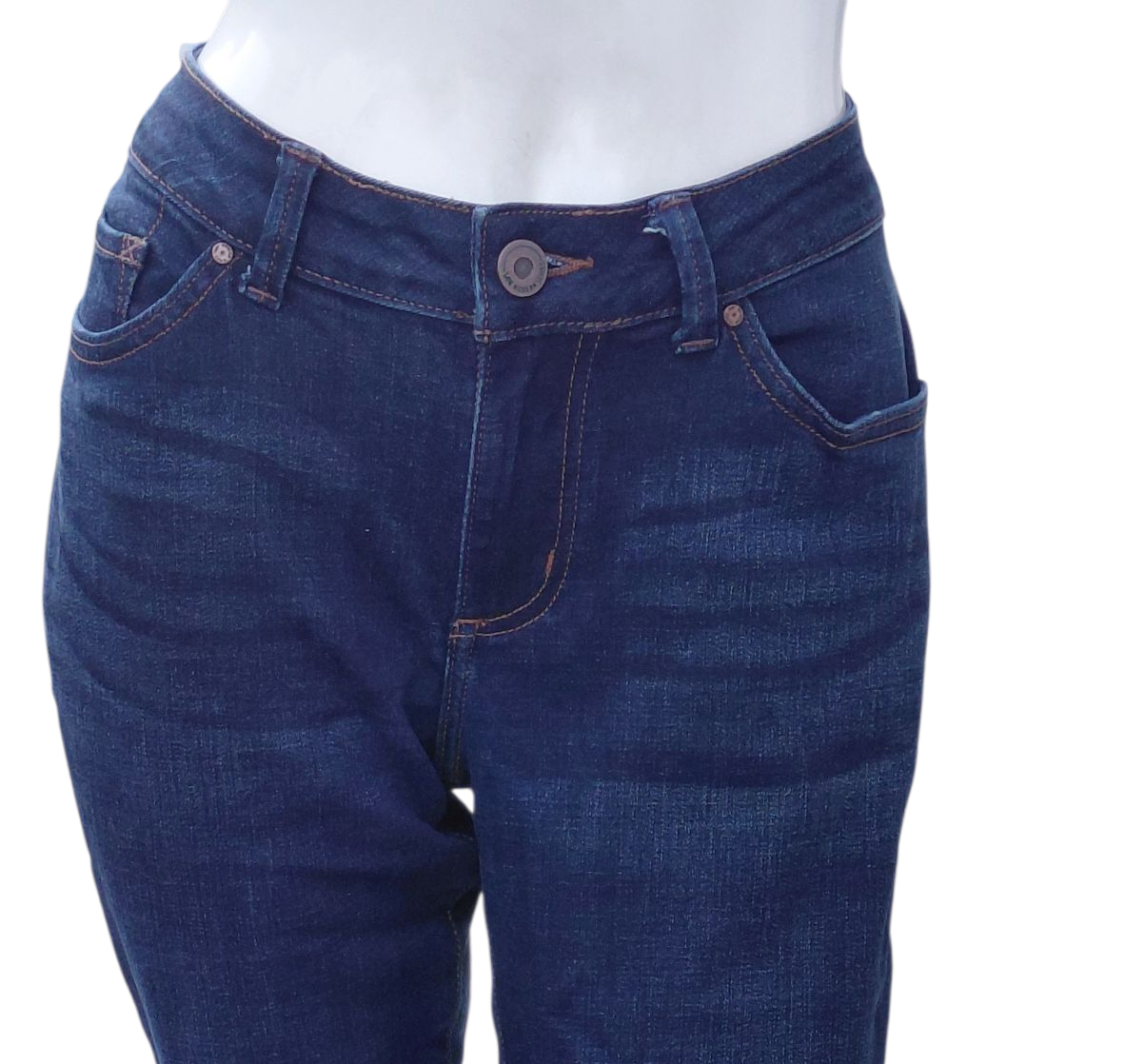 572123.....Preowned Lee Modern Series Curvy Bootcut Jeans W31", 32"Inseam 9"Rise