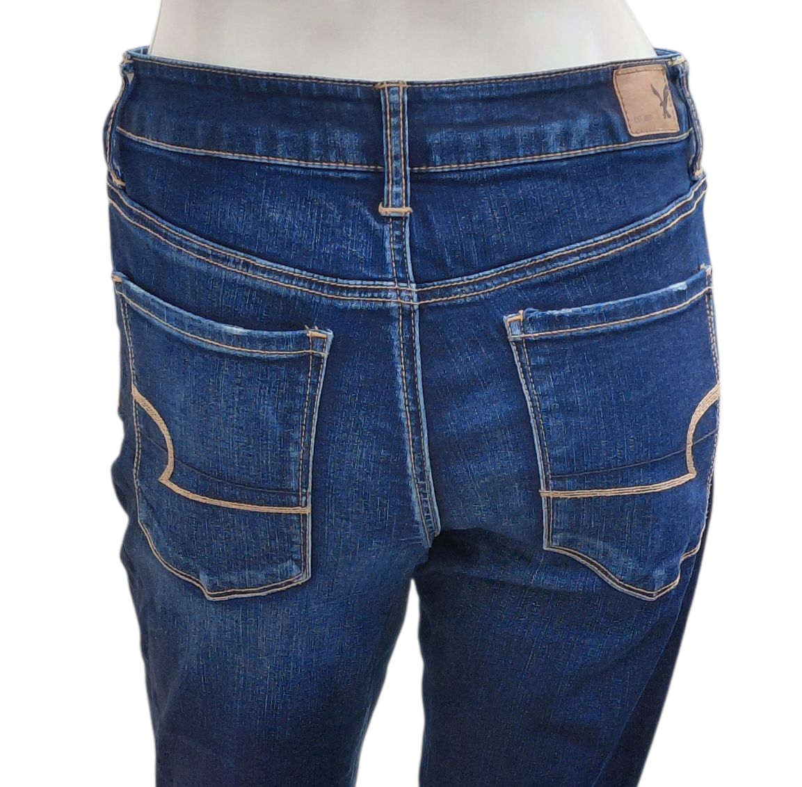 93316....Preowned Women's American Eagle Outfitters Skinny  Jeans Size 6