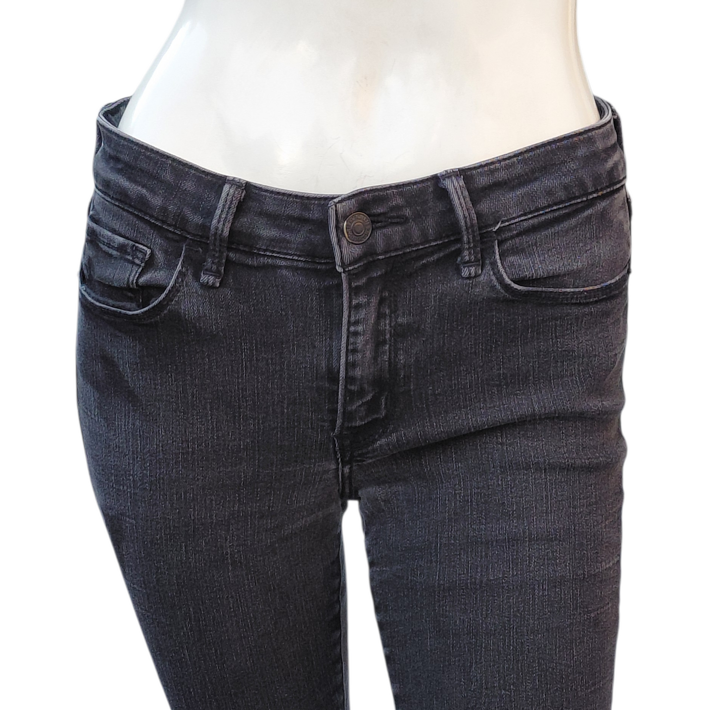 7005632.....Abercrombie Skinny Jeans Size 26/2R, 7 1/2"Rise