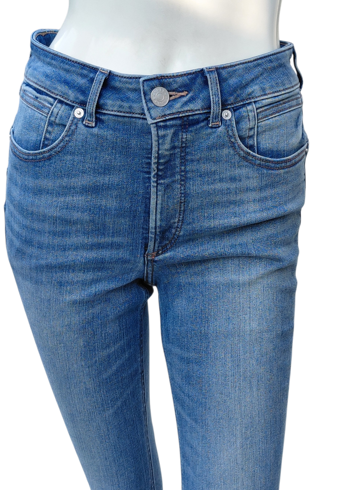 9306.....Preowned Women's Express Skinny Jeans Size Classic Blue Women's Jeans Size 6R/6R