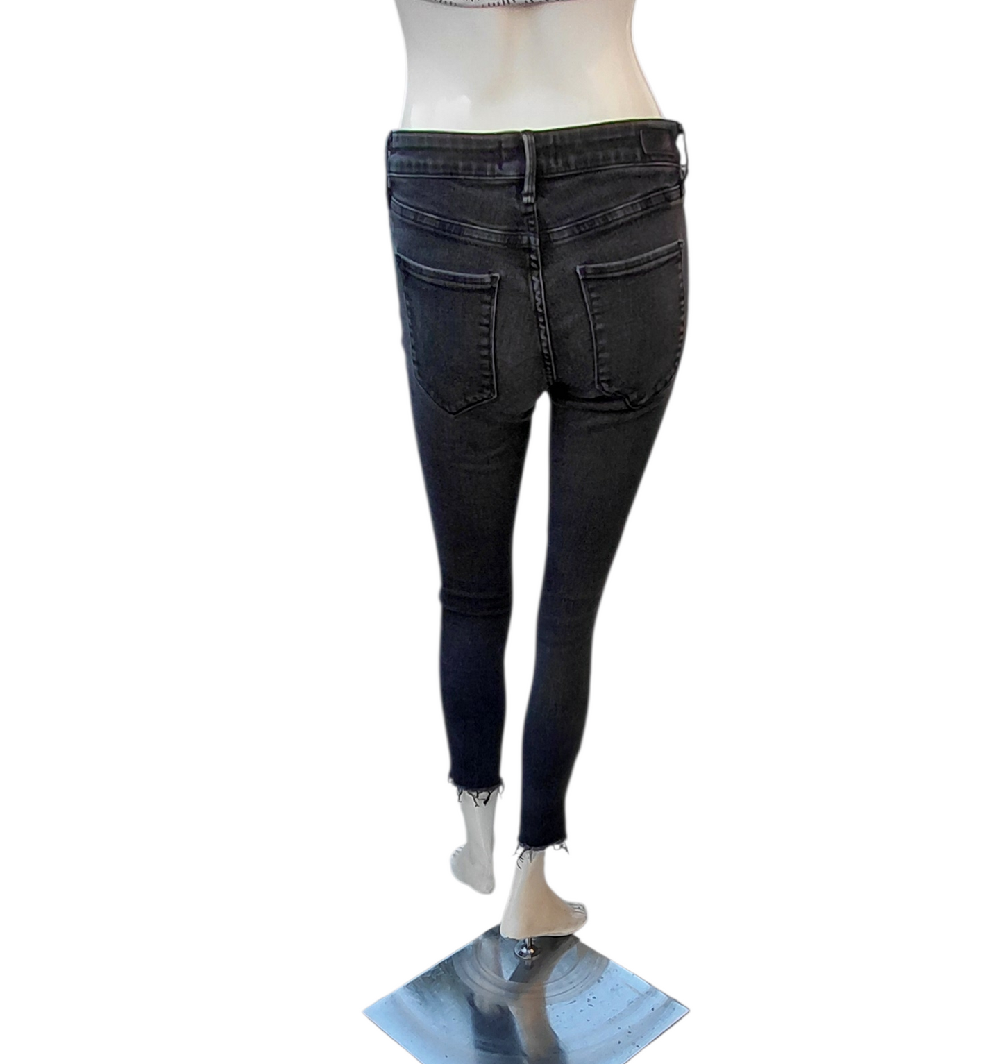 7005632.....Abercrombie Skinny Jeans Size 26/2R, 7 1/2"Rise