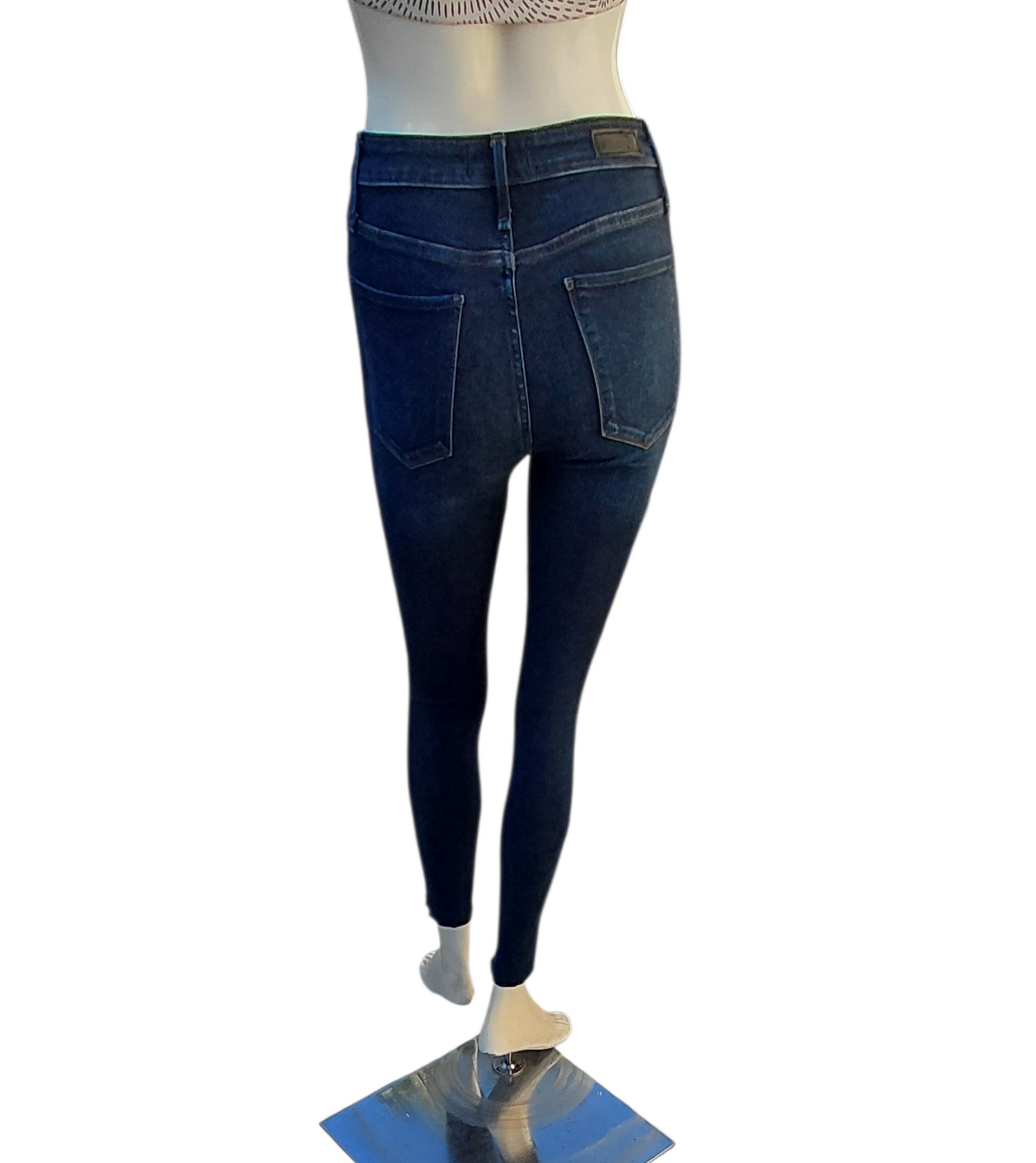 598130.....Abercrombie & Fitch Dark Wash Skinny Jeans Size 24/00R, 9"Rise