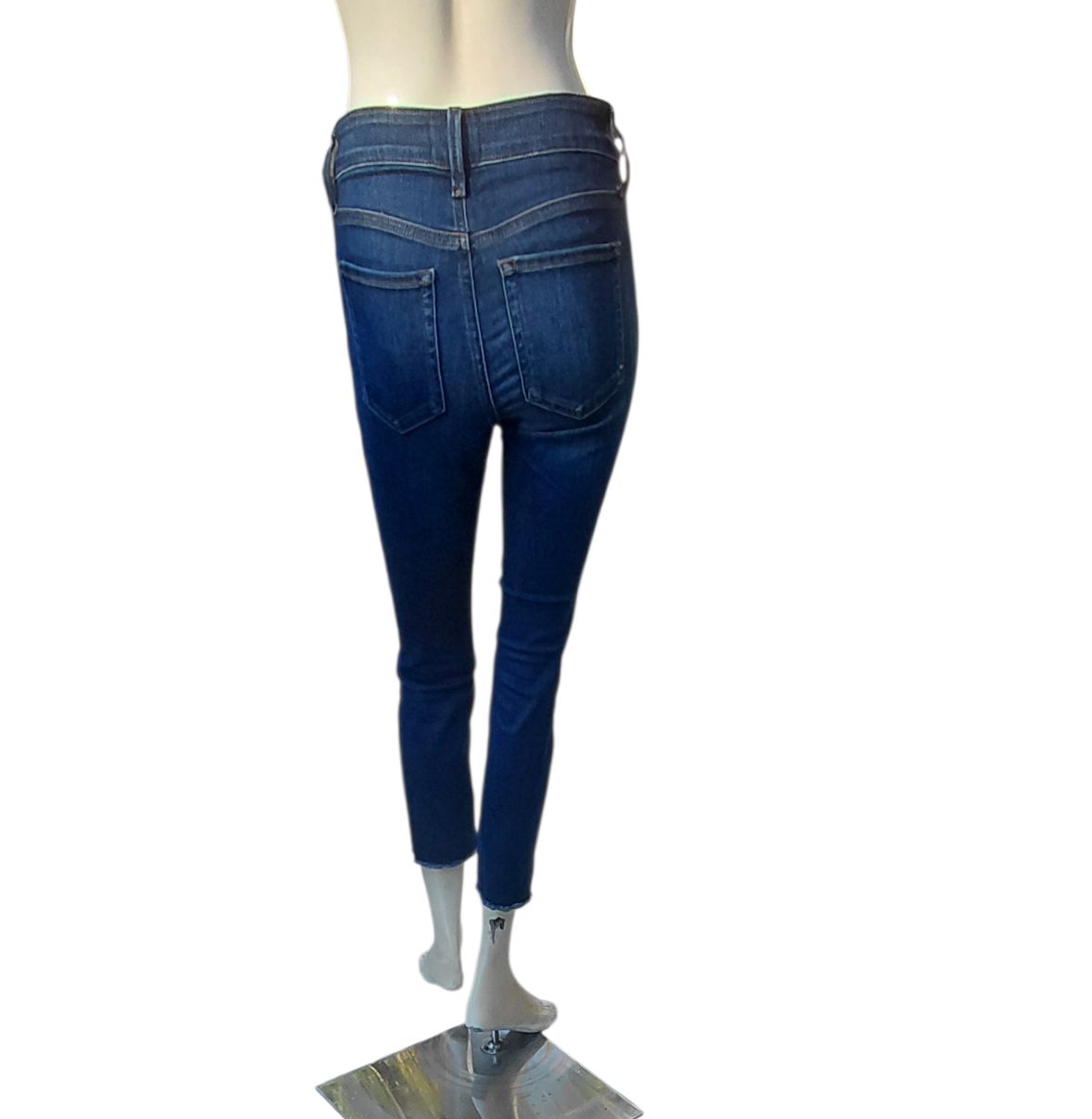 632024.....Preowned NYDJ Skinny Jeans Size 0P