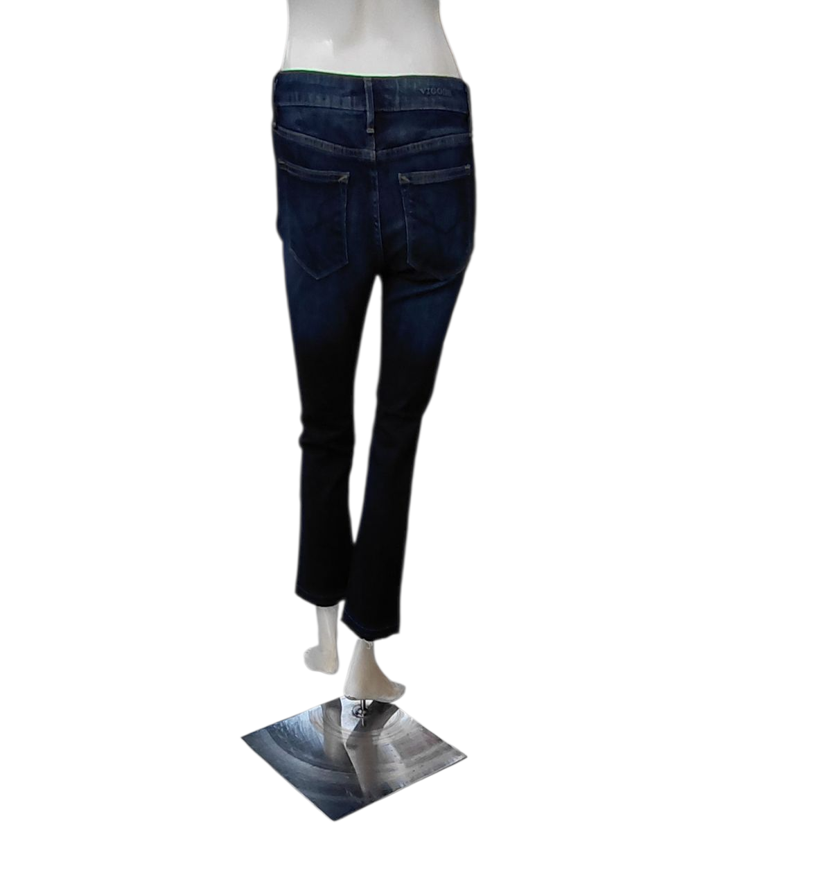 701625.....Preowned Vigoss Chelsea Crop Straight leg Jeans W26 L26,  7"Rise