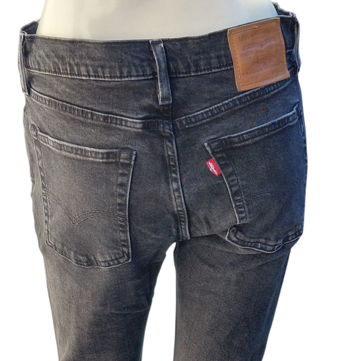 687245....Preowned Levi's Black Skinny Jeans Size W31 L30