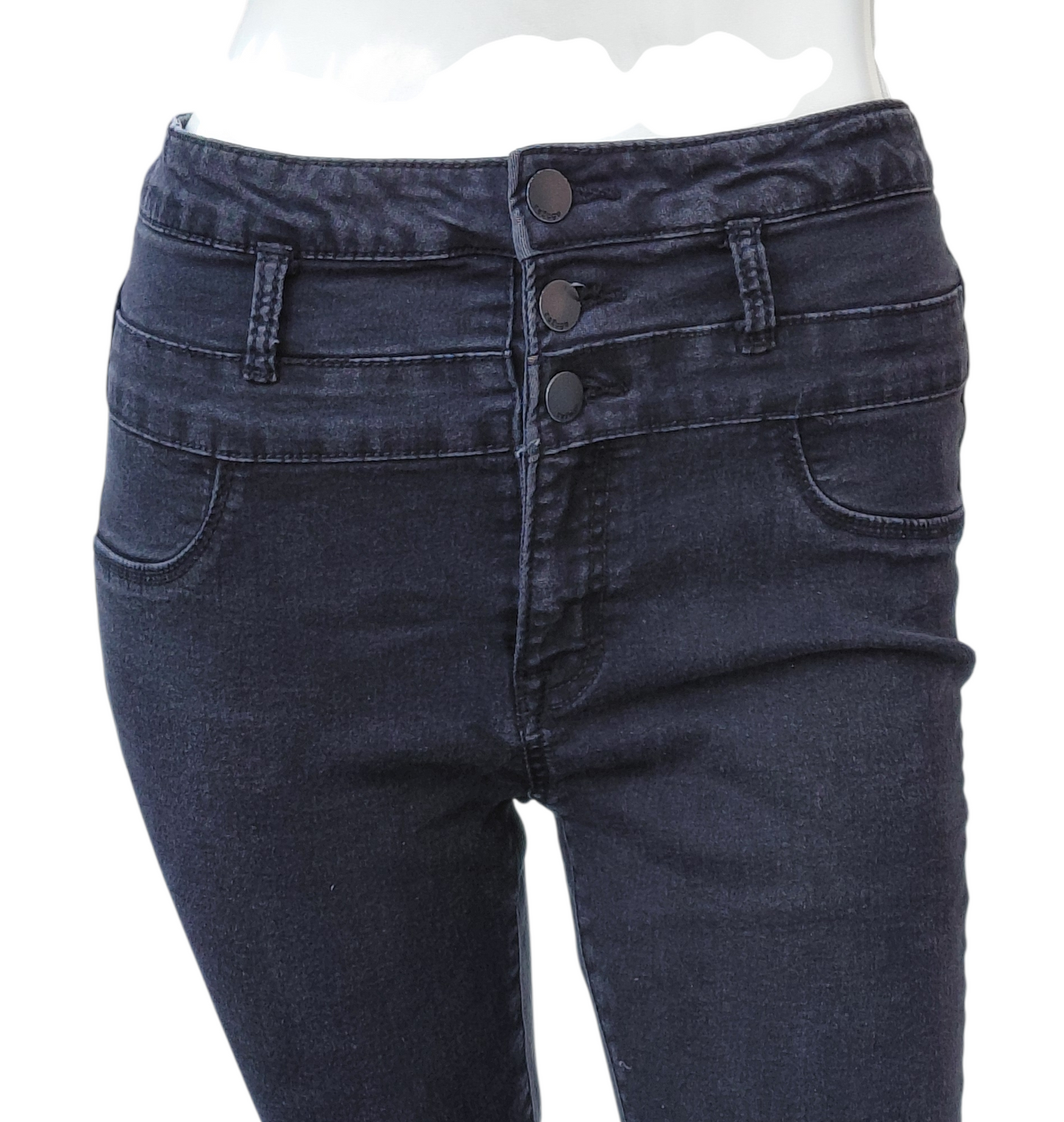 4185....Refuge Black Skinny Jeans Size 8, W26" 25"Inseam 10"Rise