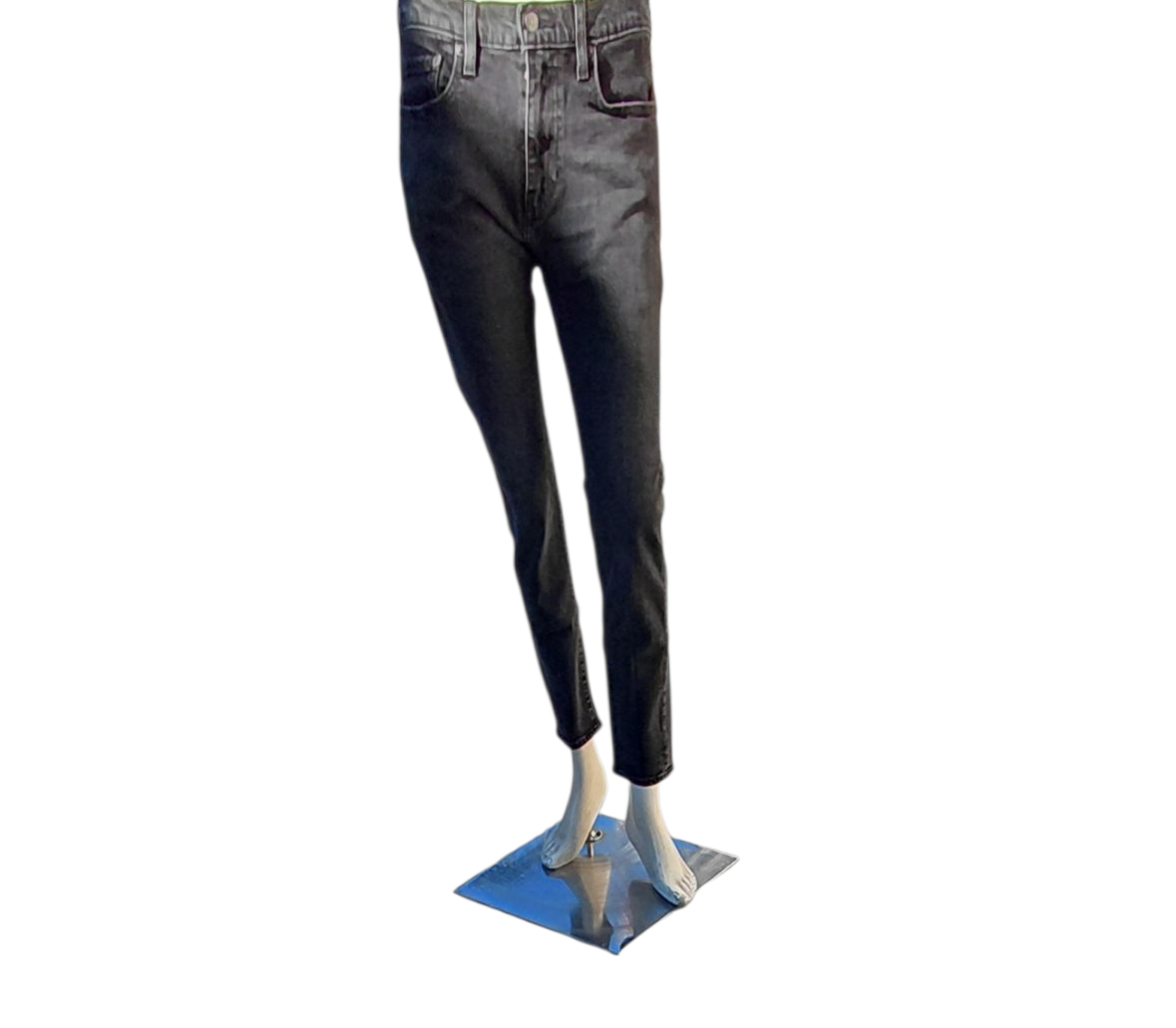 687245....Preowned Levi's Black Skinny Jeans Size W31 L30