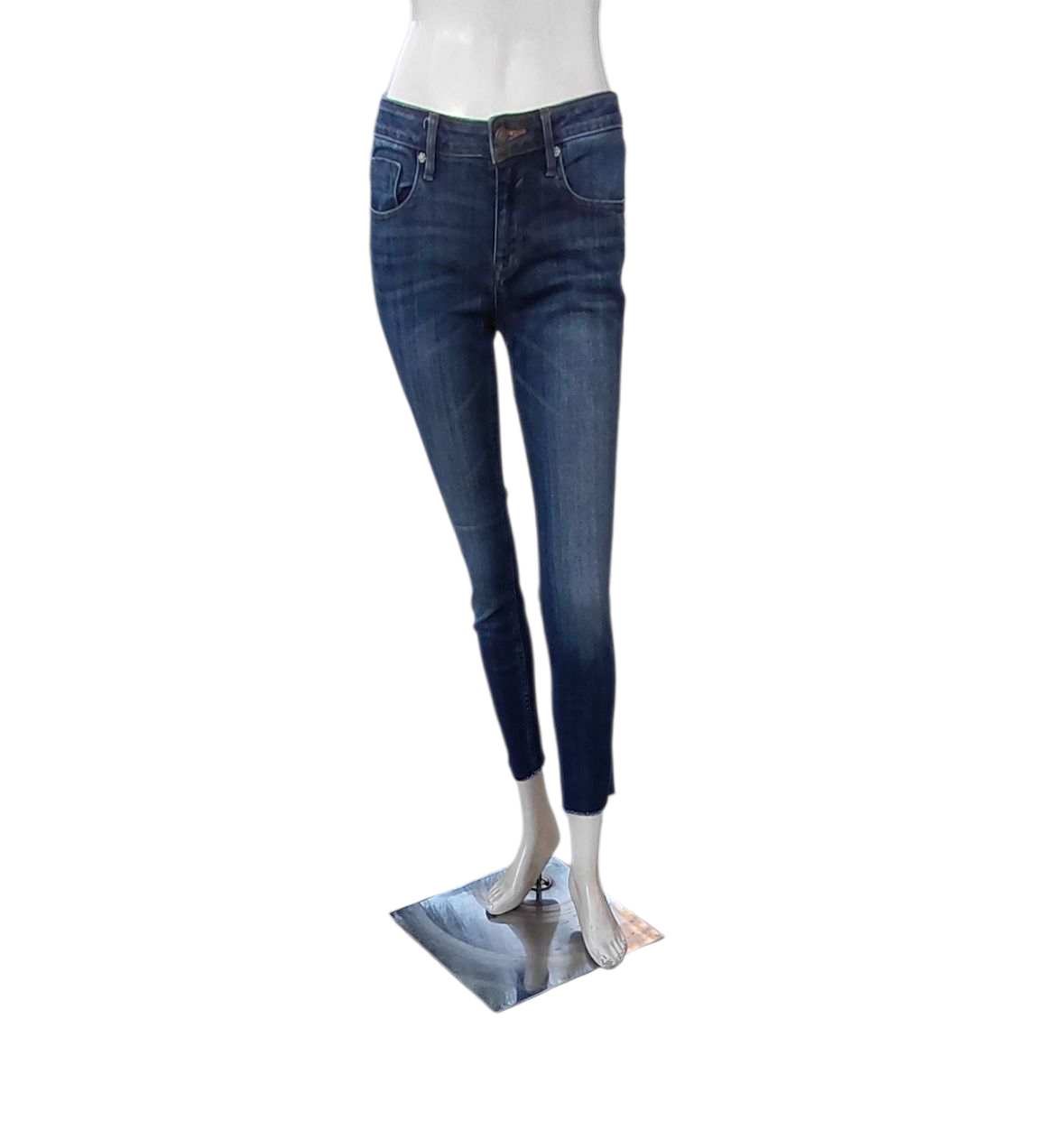 668243....Preowned Vigoss Skinny Jeans Size 26W 27L, 8"Rise
