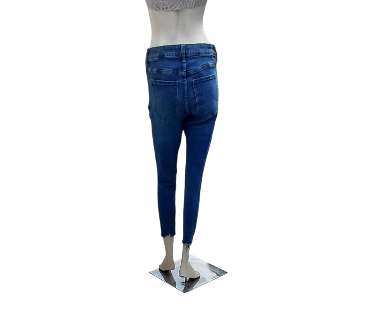 8293...Preowned Women's Gap Skinny Jeans Size 8/29