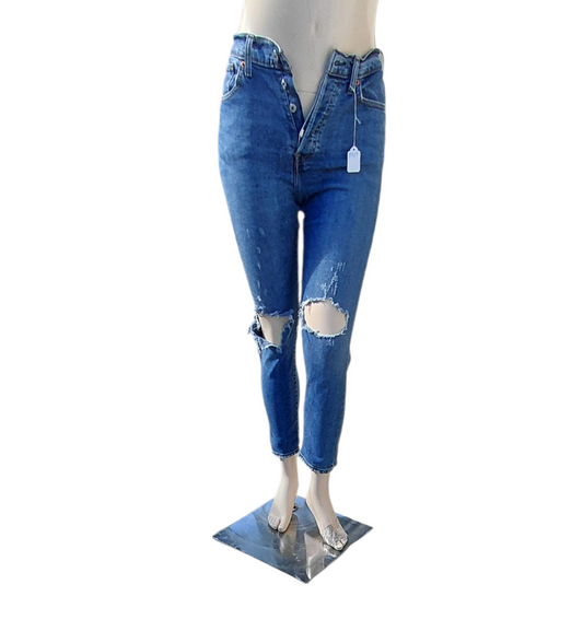 8263.....Women's Preowned Wedgie Straight Leg Jeans Size 30