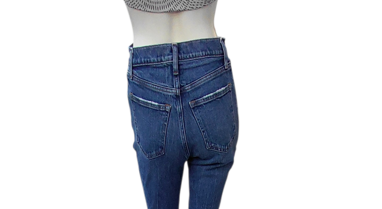 8235....Women's Abercrombie Classic Blue Women's Jeans Size 25/0