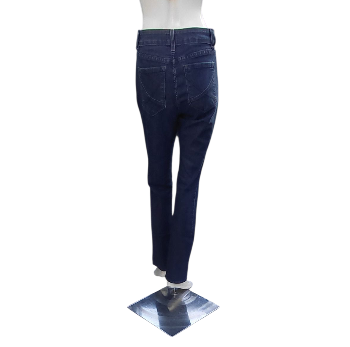8247.....Preowned Women's NYDJ Straight Leg Jeans Size 4,  31" Inseam