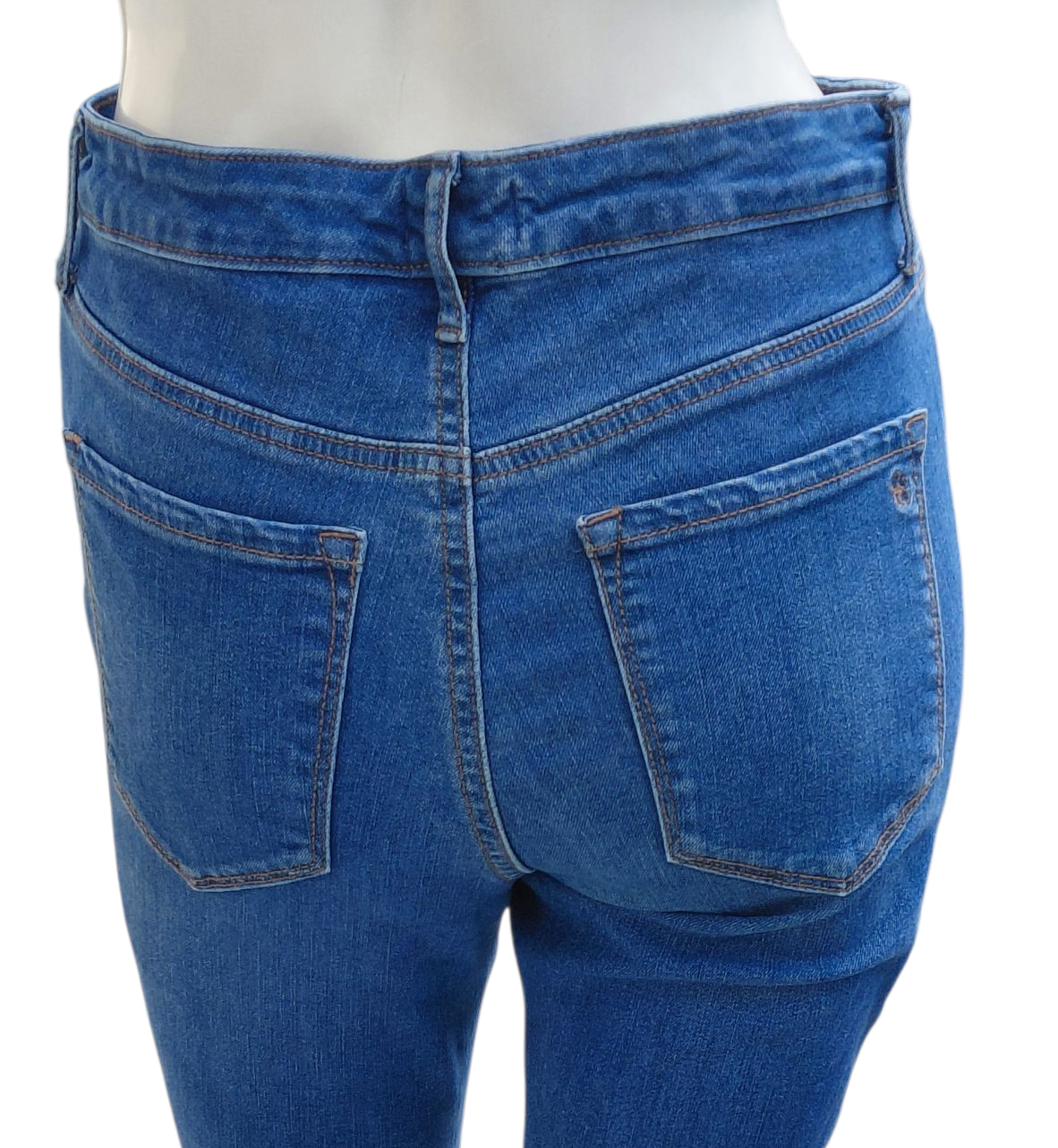 93320...Preowned Women's Jessica Simpson Skinny Jeans Size 4