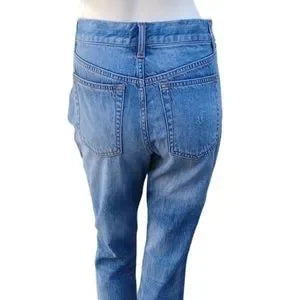 Sku 600232.....BCBGeneration Straight Leg Jeans Size 32" Waist, 30" Inseam