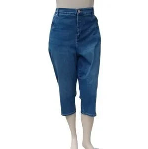 Sku 686046 Preowned Gloria Vanderbilt Crop Jeans Size 22W, Preowned and in Excellent Like New Condition