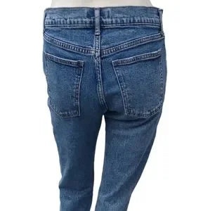 Sku 686446....Preowned Gap Girlfriend Jeans Size 2/26