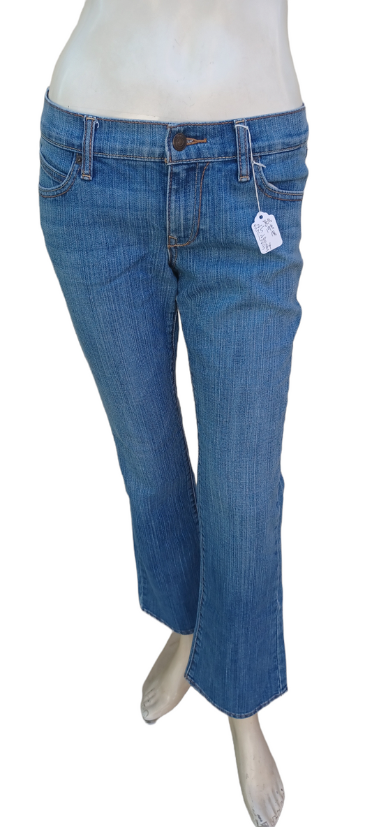 Sku 42405....Preowned The Diva Bootcut Jeans Size 4 Short