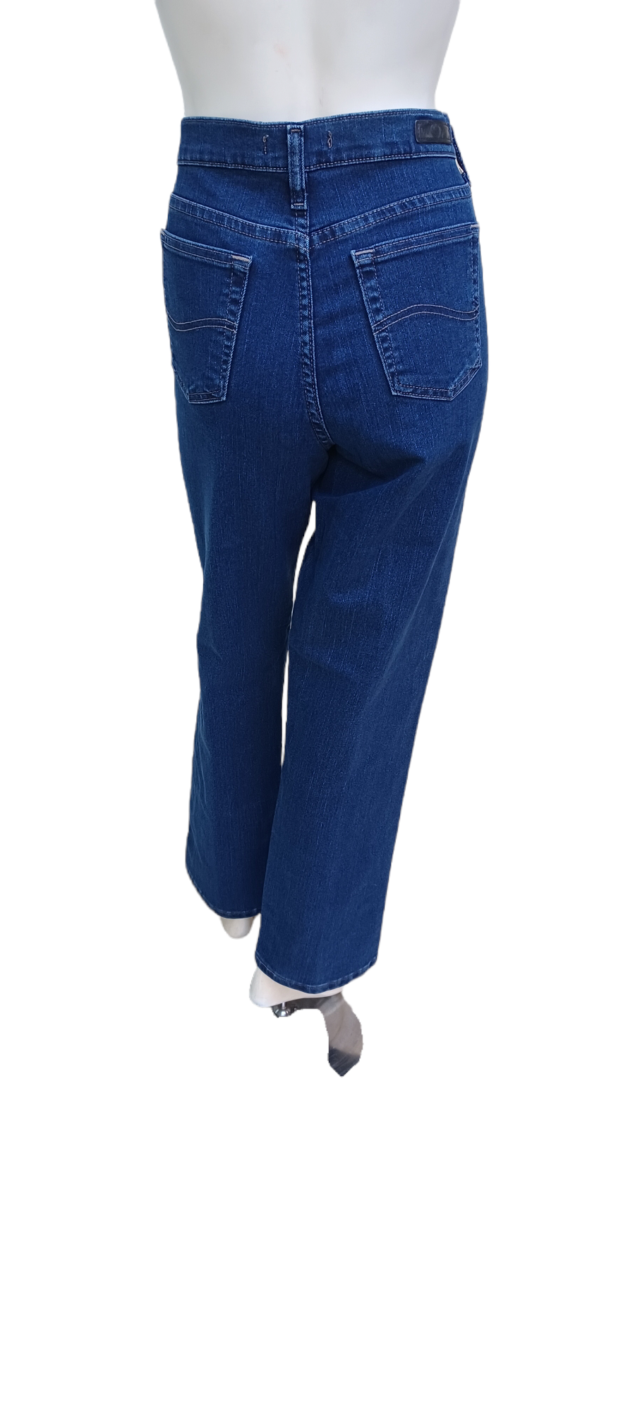 Sku 501411 PRE-OWNED......Lee Relaxed Fit Straight Leg Jeans Size 10M