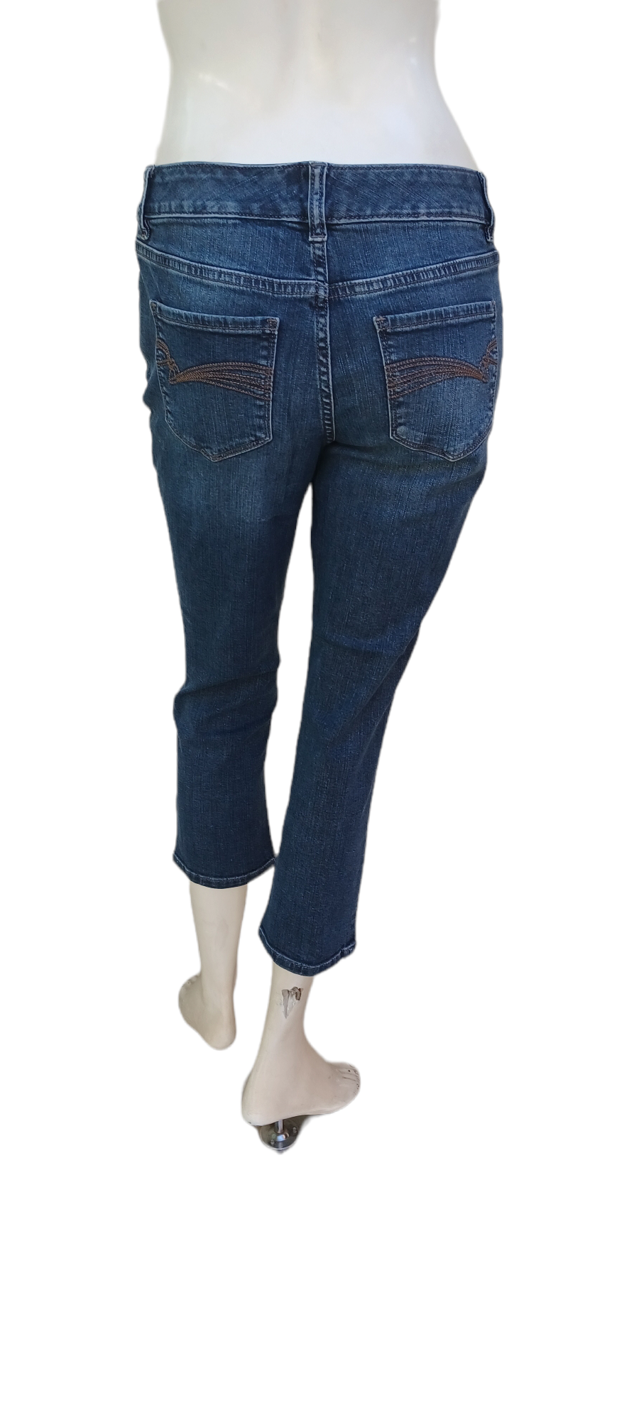 Sku 42445 PREOWNED...The Limited Crop Jeans Size 4