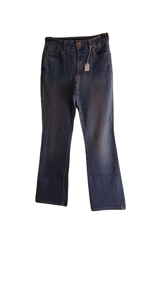 Sku 447510....Preowned Nine West Bootcut Jeans Size 6/27