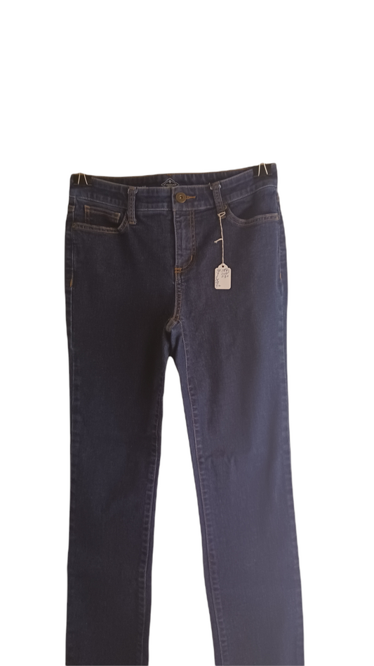 Sku 576023 PRE-OWNED......St John's Bay Straight Leg Size 4