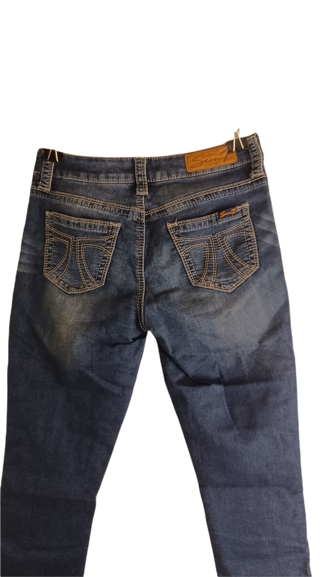 Sku 573823 PRE-OWNED......Seven7 Crop Jeans Size 4