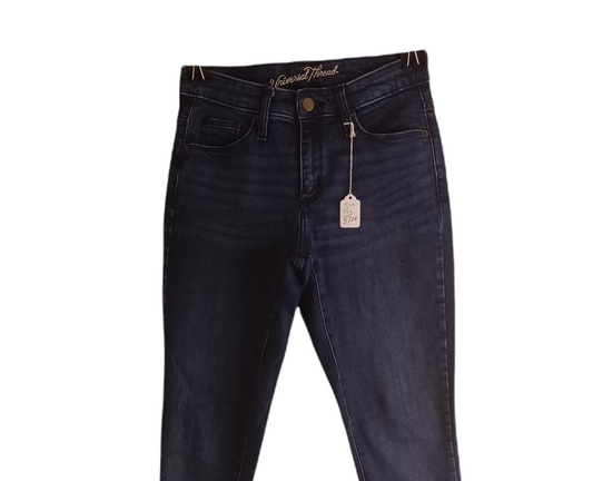 Sku 576623..Preowned Universal Thread Skinny Jeans Size 2/26