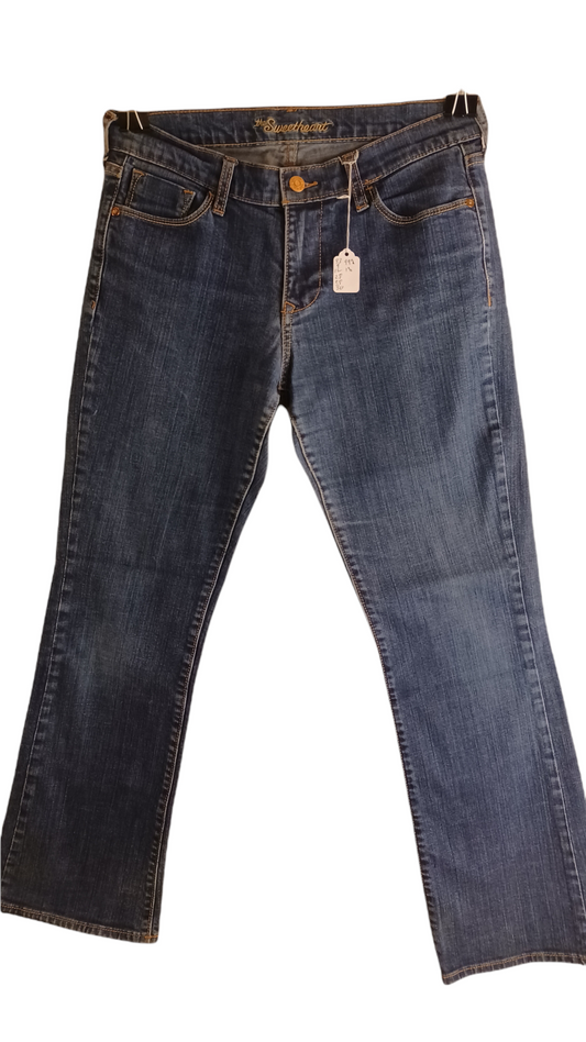 Sku 40454...Preowned Sweetheart Bootcut Jeans Size 6 Short