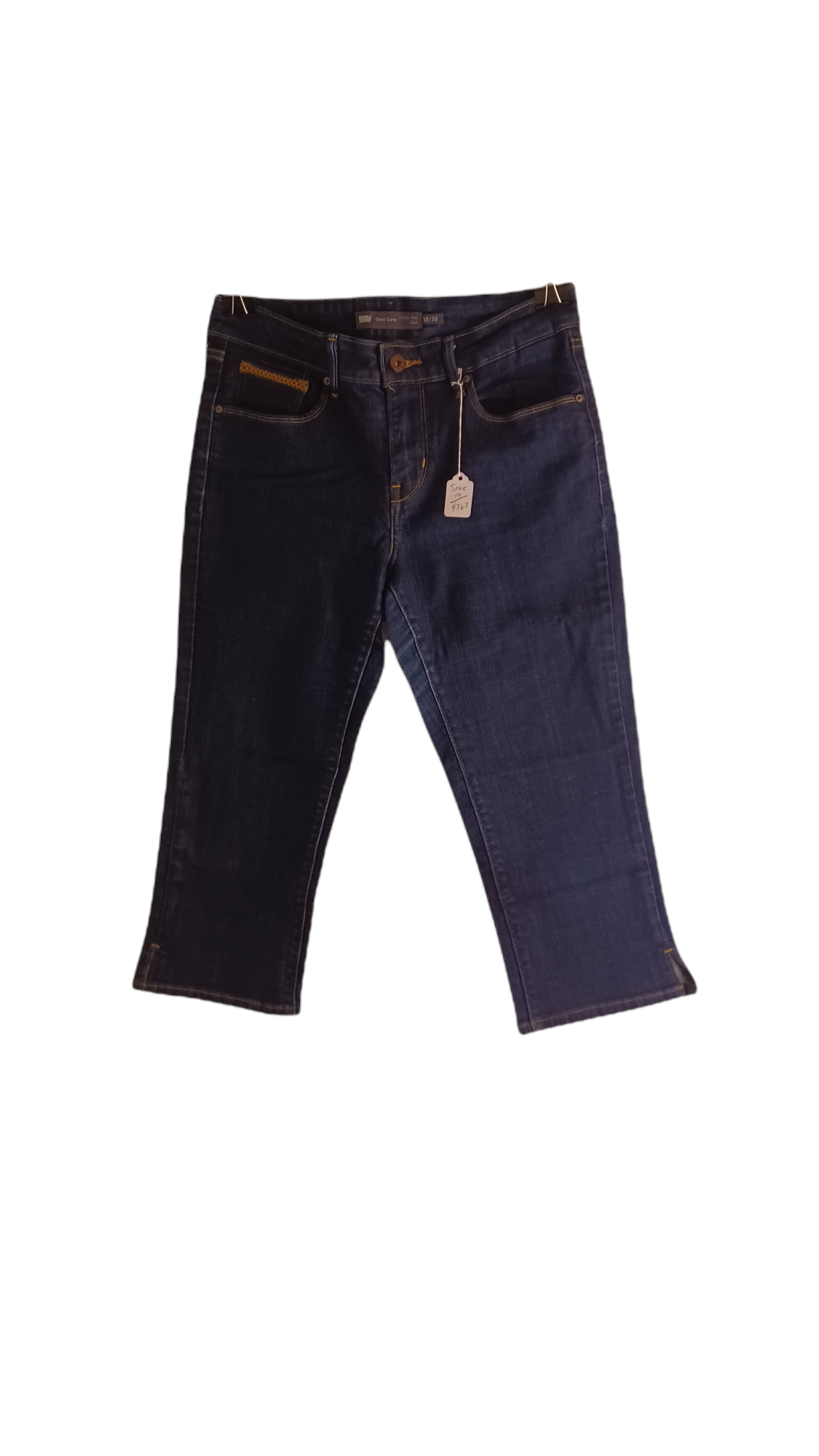 PRE-OWNED......Levi Demi Curve  Capri Jeans Size 10