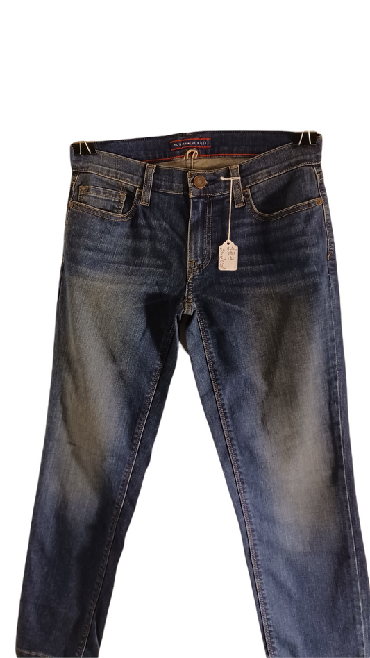 Sku 421313 PRE-OWNED......Tommy Hilfiger Skinny Jeans Size 0
