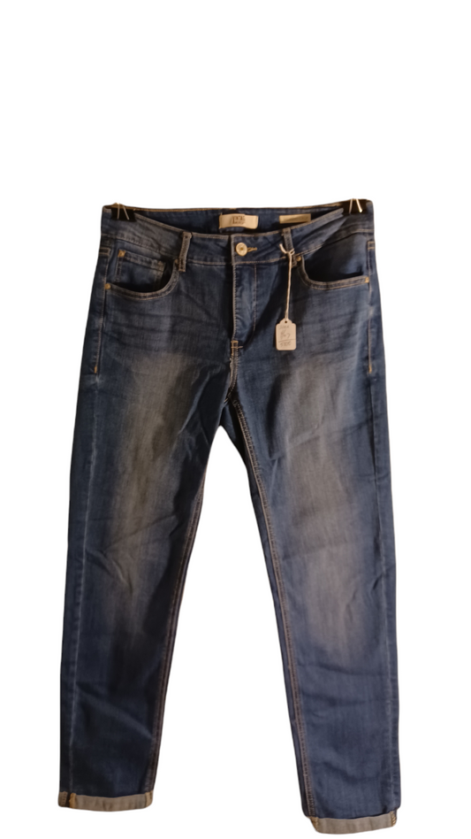 Sku 581025 Pre-owned....Vintage American Ankle Crop Jeans Size 4/27