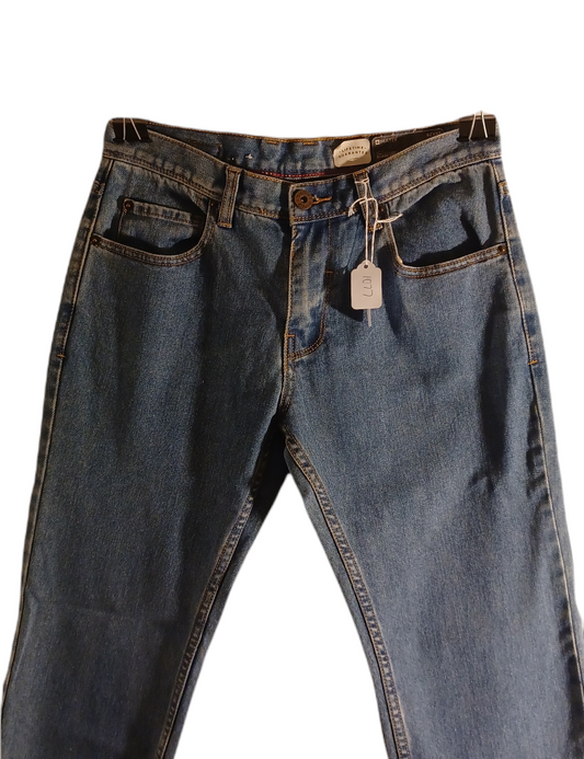 Sku 107732 PRE-OWNED....Men's Matix Classic Taper Leg Jeans Size 28X29