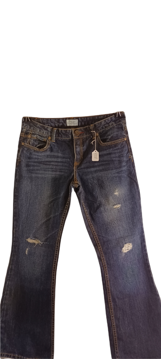 Sku 432812 PRE-OWNED....Aeropostale Bootcut Jeans Size 11/12