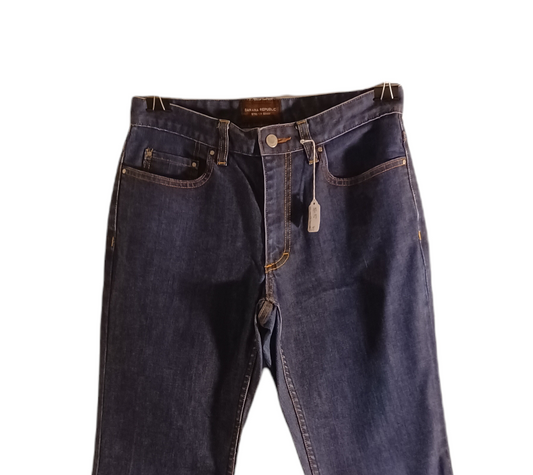 Sku 50469 PRE-OWNED....Banana Republic Bootcut Jeans Size 6L