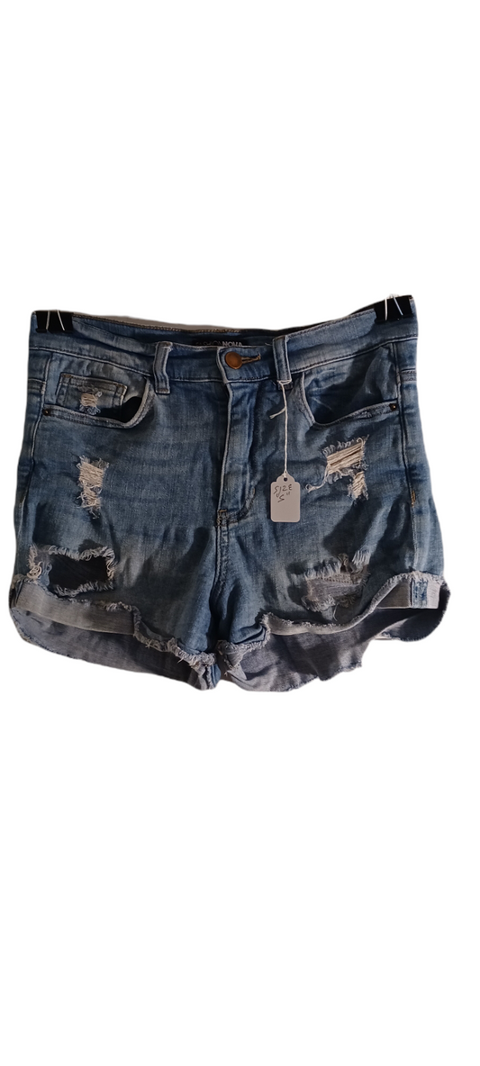 Sku 60467 PRE-OWNED...Fashion Nova Jean Shorts Size S