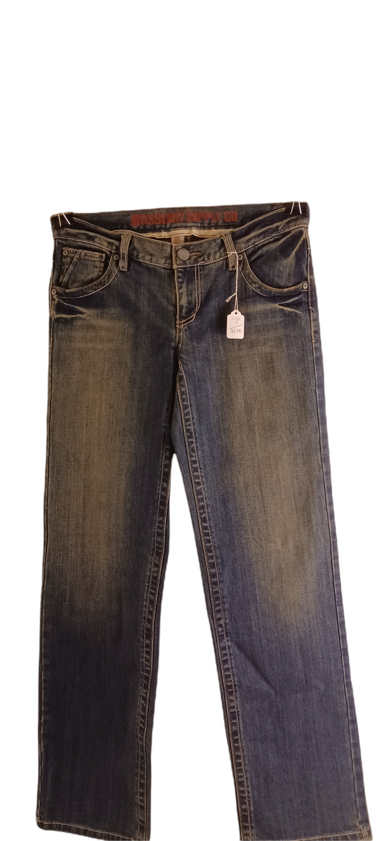 Sku 42067 PRE-OWNED....Mossimo Supply Co. Bootcut Jeans Size 7