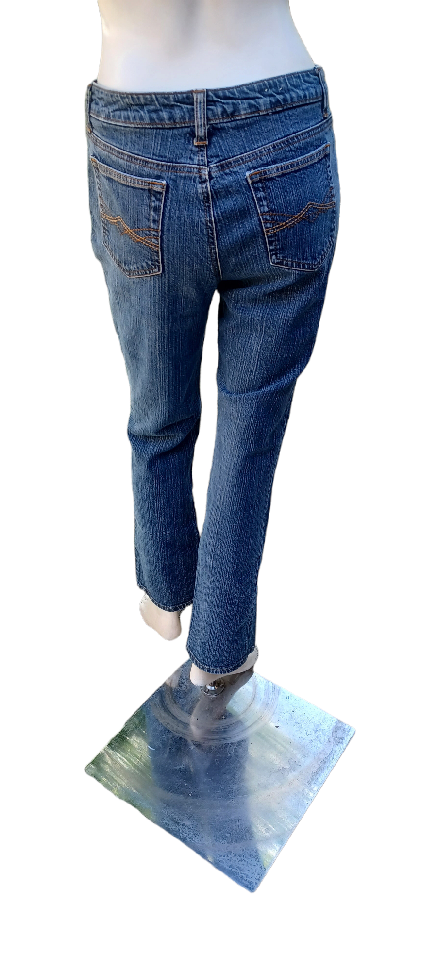 Sku 44174...Preowned St. John's Bay Straight leg Jeans Size 6