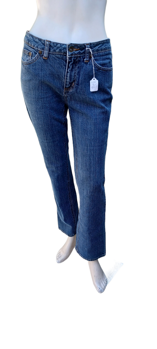 Sku 44174...Preowned St. John's Bay Straight leg Jeans Size 6